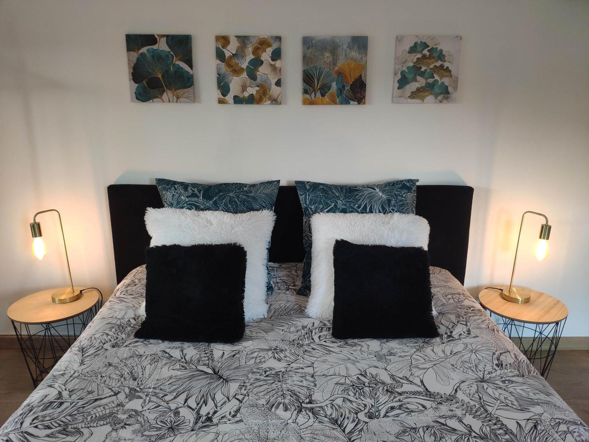 La Tourelle Suite Cosy Entre Vignoble Aixois Et Luberon Le Puy-Sainte-Réparade Buitenkant foto